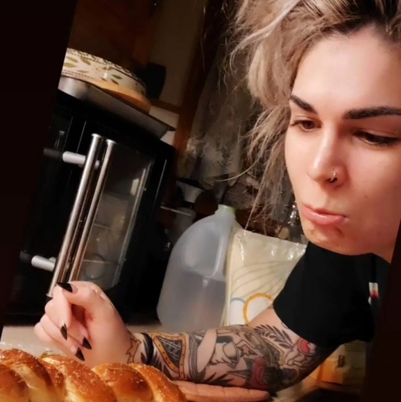 Meet your Posher, Tab - Picture 1 of 1